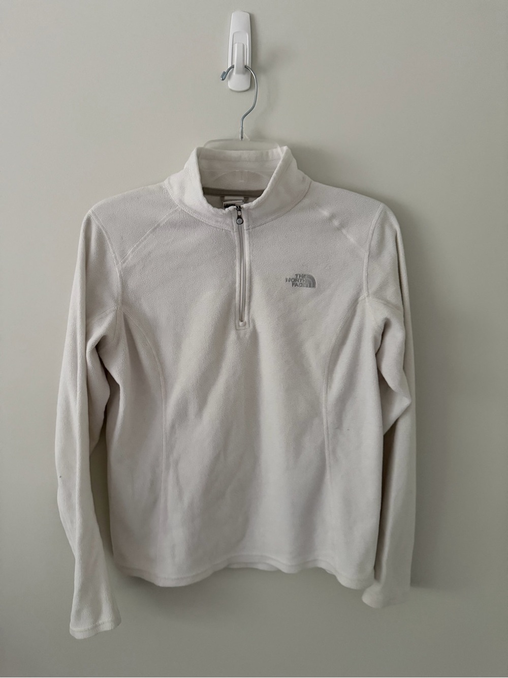 The North Face Women's White Half-Zip Teddy Fleece Pullover